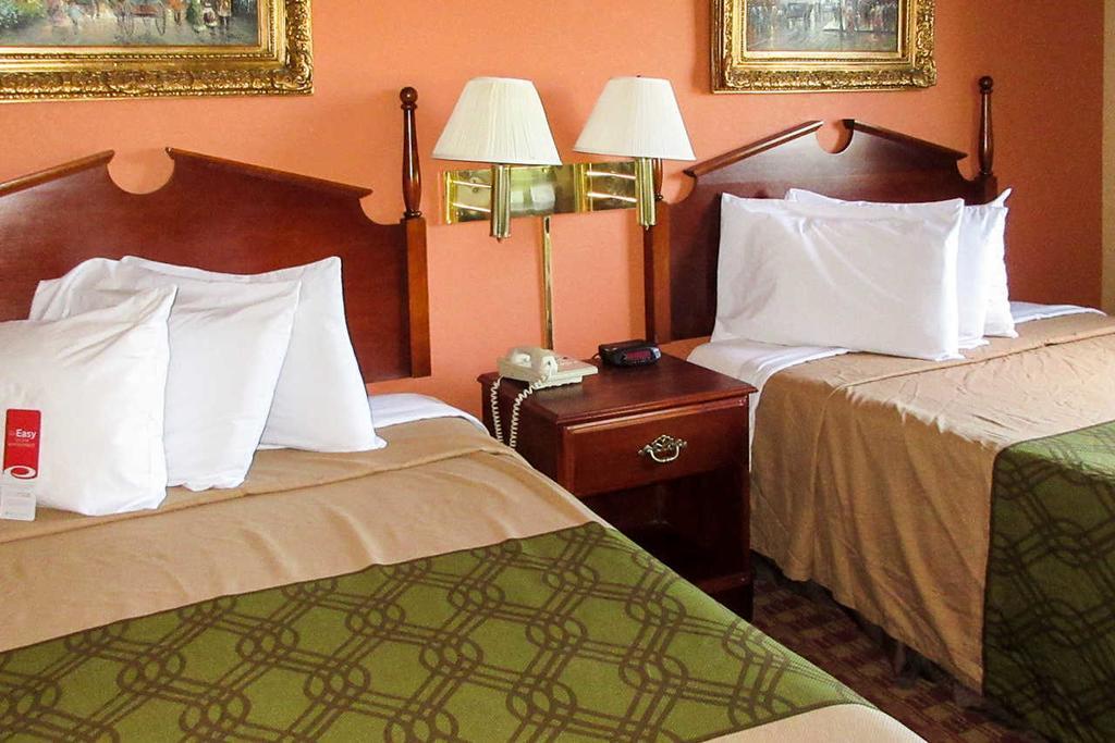 Hotel Econo & 2*
